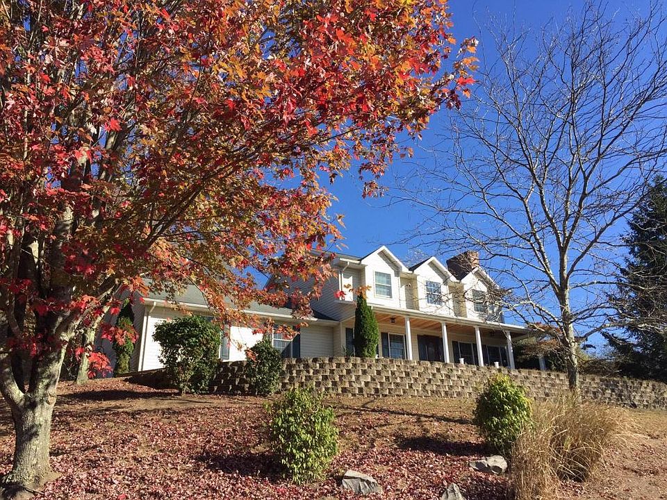 1st image of 125 Lamplighter Dr