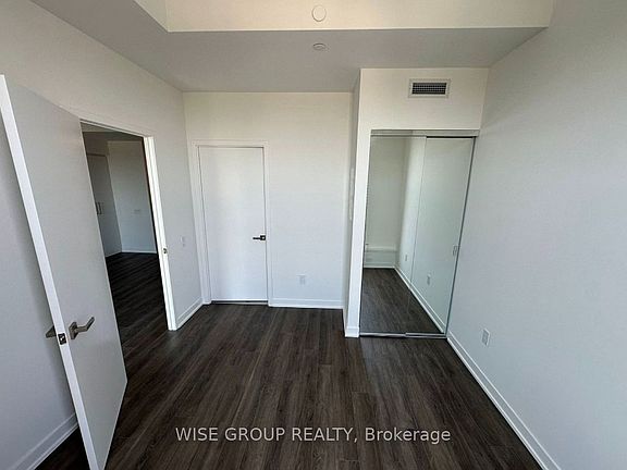 5th image of 500 Wilson Ave #1206