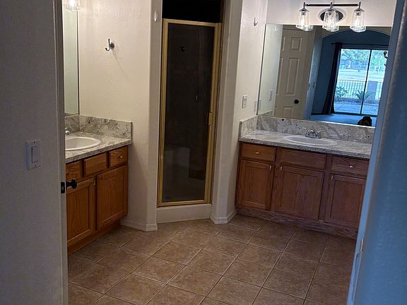 2nd image of 2965 Country Club Dr
