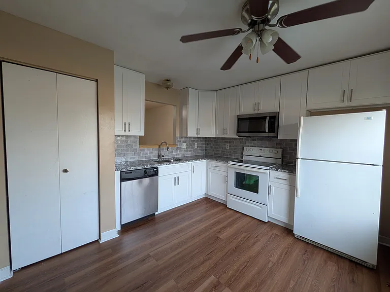 5067 E Woodmill Dr — Photo 7