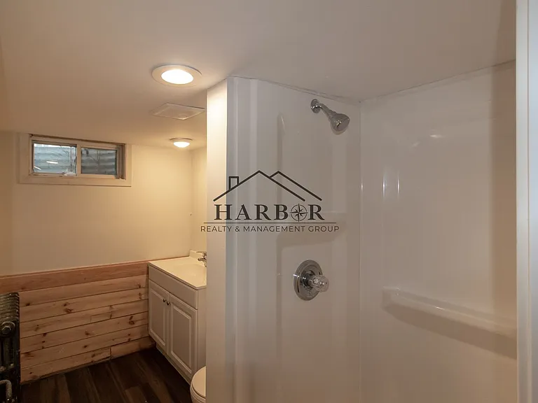 123 11th Ave SE #5 — Photo 10
