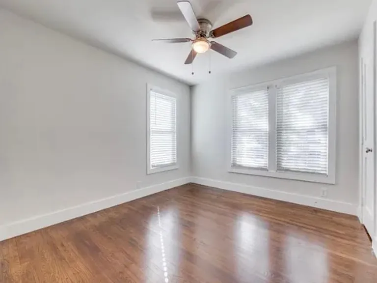 1406 Harlandale Ave — Photo 16