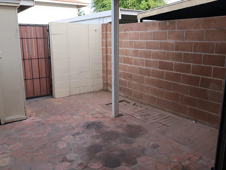 1627 W Hazelwood St — Photo 21