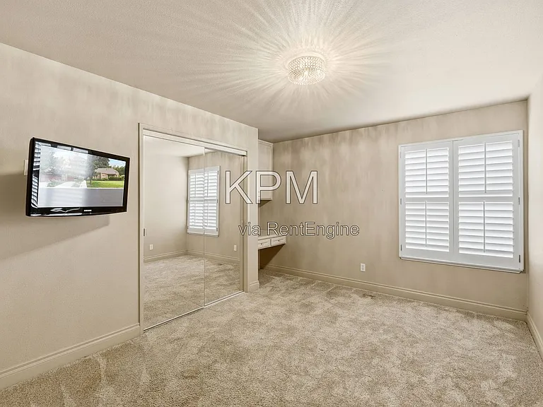 3342 Cove Cir — Photo 22