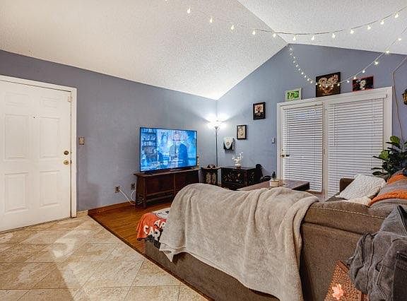 4th image of 236 Afton Sq Unit 303