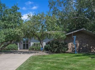 2667 Belvoir Blvd, Shaker Heights, OH