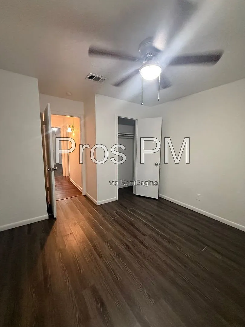 2 bed, 1.0 bath, 750 sqft, $1,095 — Photo 4