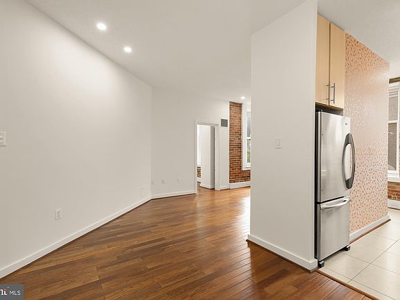 5th image of 1615 Q St NW APT 202