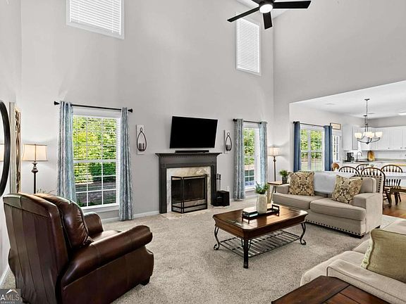 5th image of 3922 Walnut Grove Way