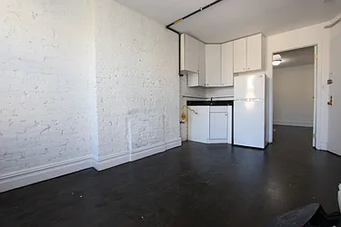 Rented by Dynamik Realty