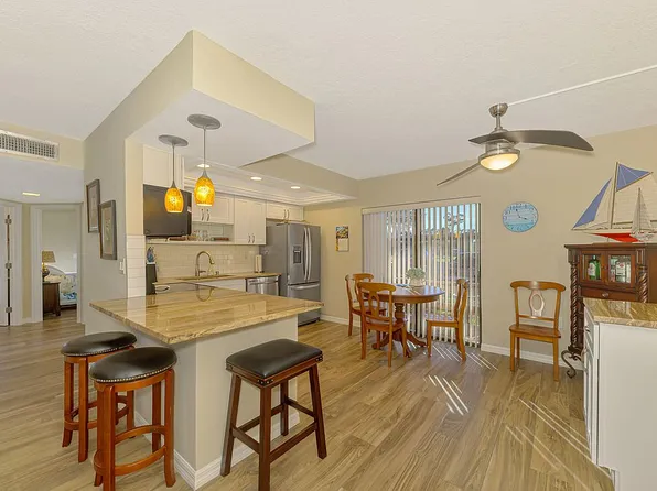 10 Quails Run Blvd Unit 6, Englewood, FL 34223