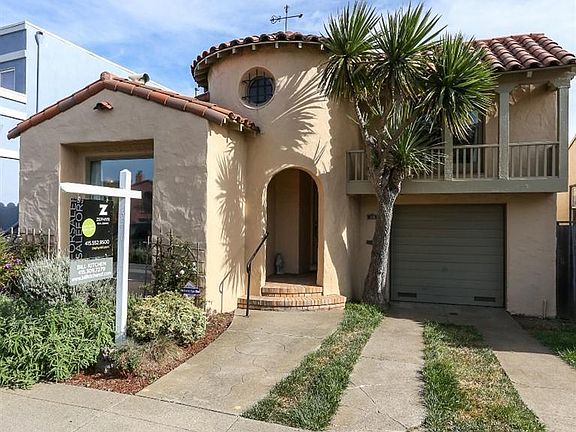 2nd image of 225 Teresita Blvd