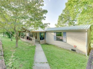 904 Woodview Way, Strawberry Plains, TN 37871