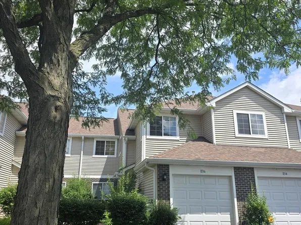 1136 E Cambria South Ln, Lombard, IL 60148