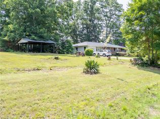 749 Oregon Hill Rd, Reidsville, NC 27320