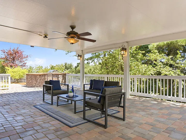 930 Sousa Dr — Photo 24