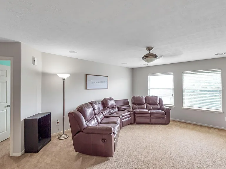 24514 Cobble Canyon Ln — Photo 9