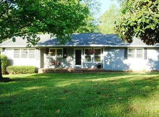 1722 Rock Bluff Rd, Hixson, TN 37343