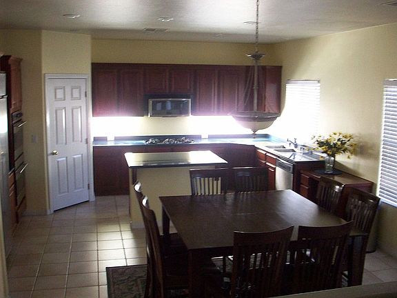 Upgraded Kitchen subzero frig and corion countertops