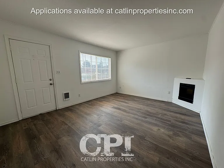 307 19th Ave — Photo 2