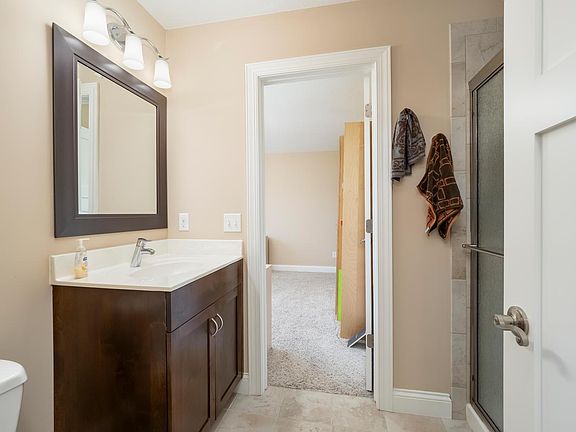 4th image of 5365 Polaris Ln N