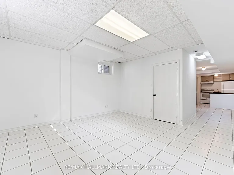402 Kingston Rd — Photo 6