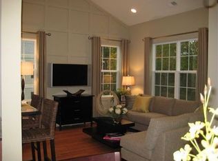 408 Paper Mill Dr, Hanover Twp, NJ 07981