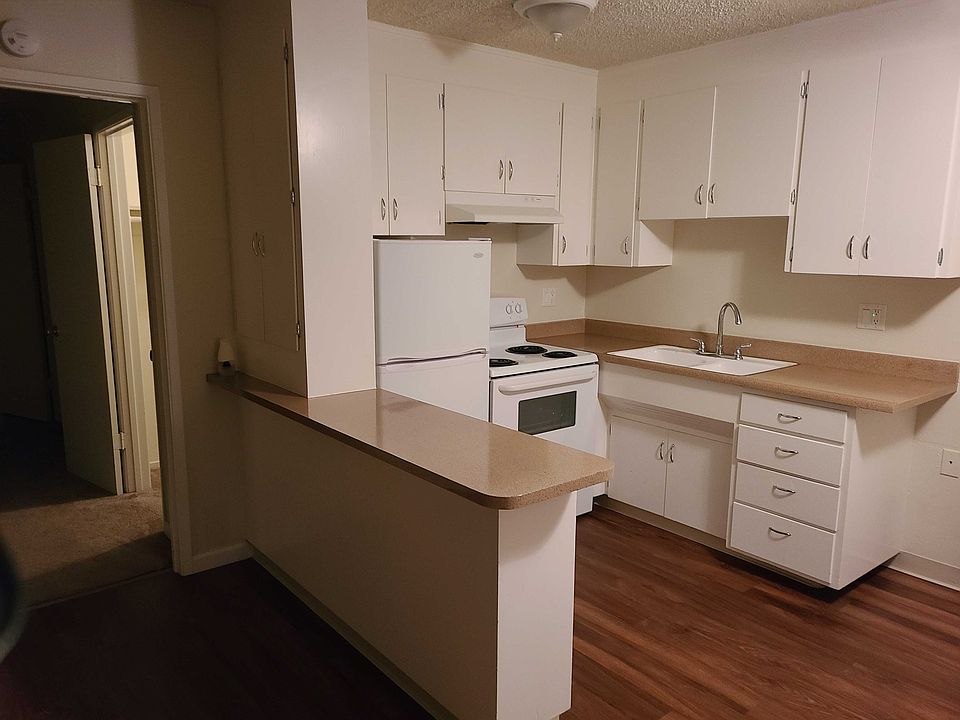 2nd image of 1265 Pacific Ave #33