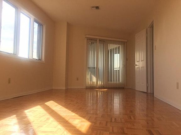 Master bedroom sliders to balcony