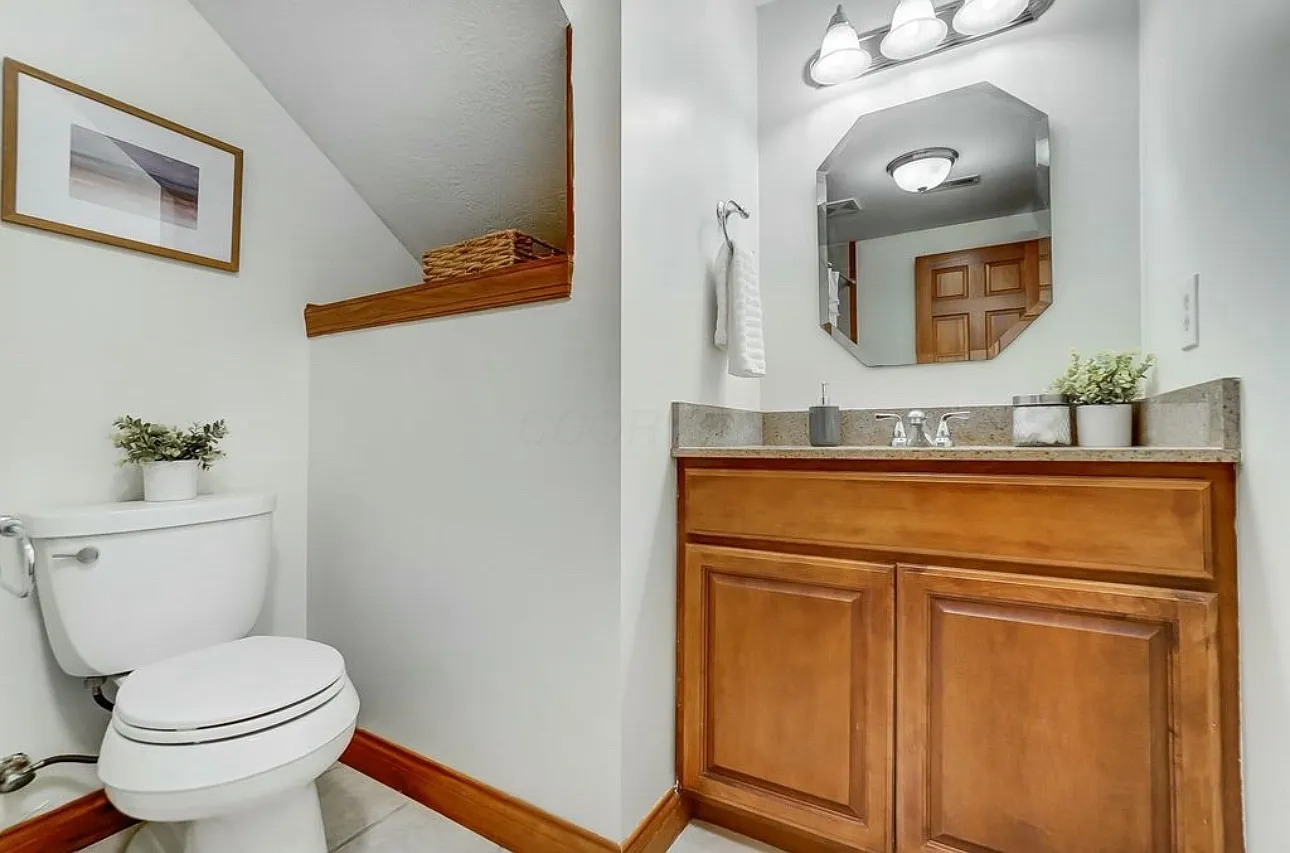 2 bed, 584 sqft, $2,000 — Photo 4