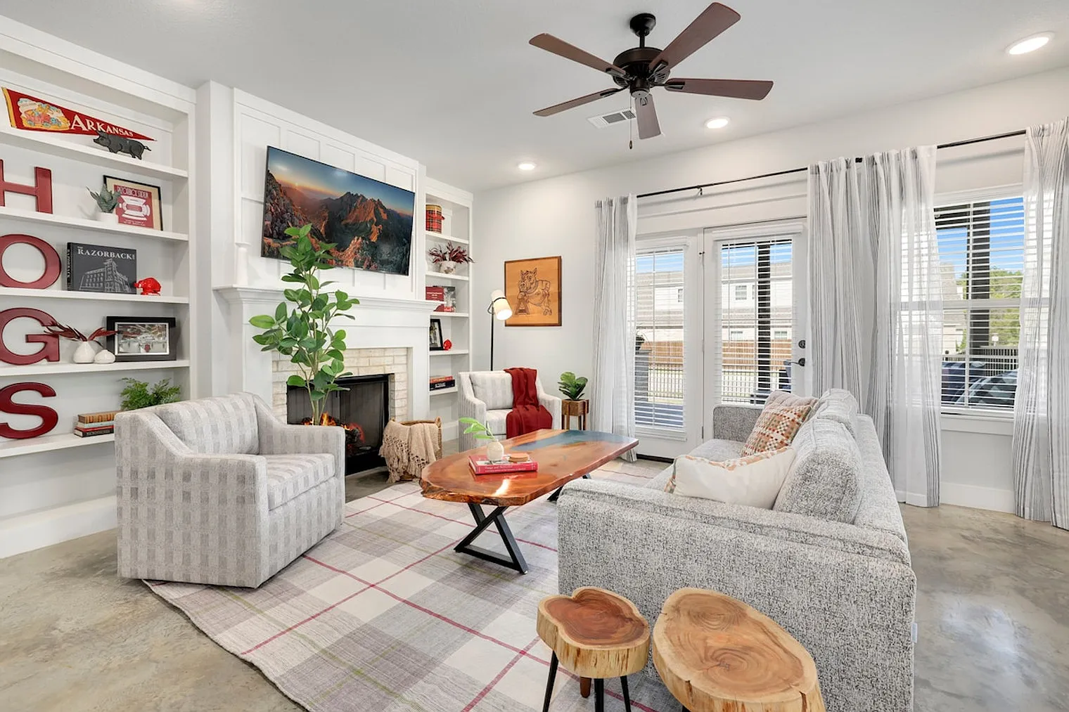 4 bed, 3.0 bath, 2421 sqft, $5,651 — Photo 1