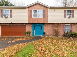 5430 Ridgefield Dr, Tobyhanna, PA 18466