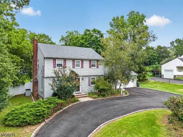 162 W Hobart Gap Rd, Livingston Twp., NJ 07039