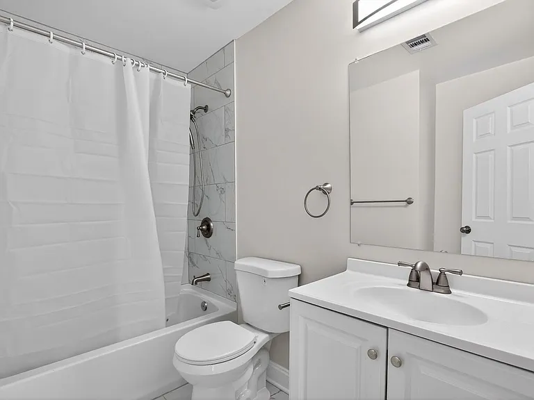2736 Albermarle Pl — Photo 11
