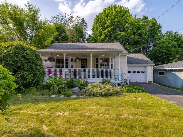 309 Wells Ave E, North Syracuse, NY 13212