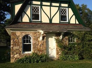 10 Lawrence Ln #B, Kittery Pt, ME 03905