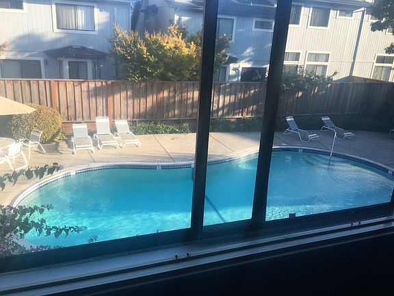 4th image of 2422 Diane Marie Way