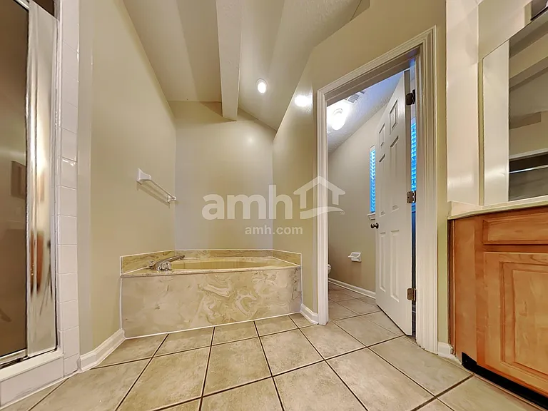 392 Brierstone Ct — Photo 14