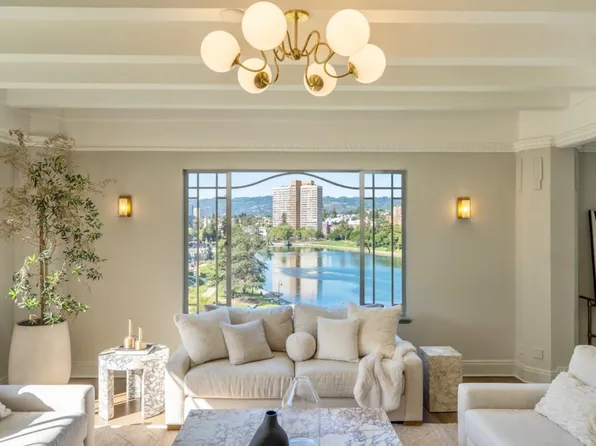 244 Lakeside Dr APT 10, Oakland, CA 94612