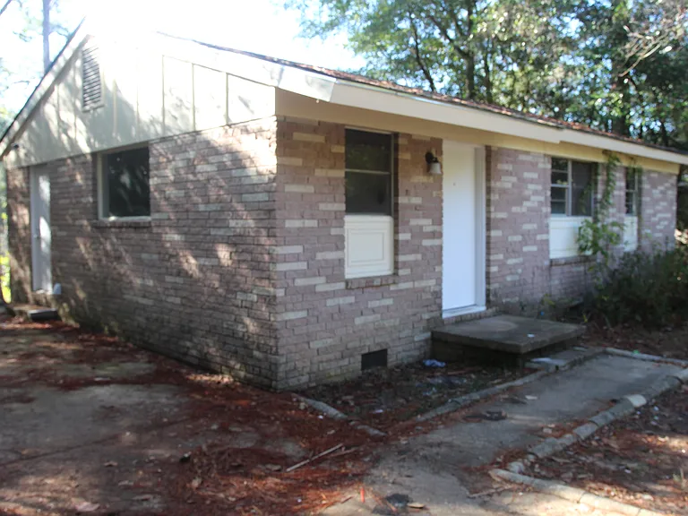1404 W Lincoln Ave — Photo 8