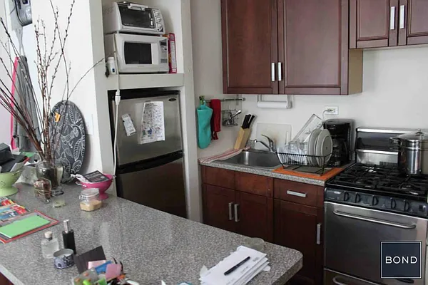 Rented by Bond New York | media 21