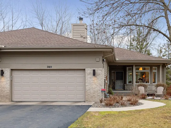 7169 Crowne Oak Rd, Eden Prairie, MN 55344