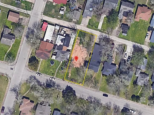 1322 W 7th St, Freeport, TX 77541