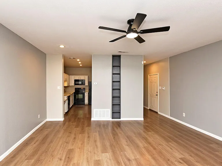 2023 Gentryside Dr #201 — Photo 9