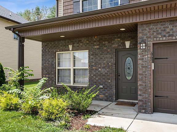 3rd image of 667 Sturdivant Dr