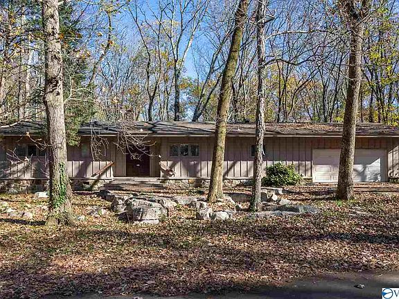 2nd image of 606 Bain Dr SE