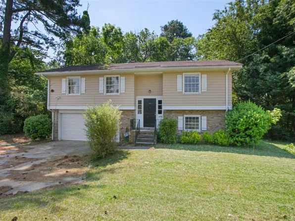 2319 River Rd, Ellenwood, GA 30294