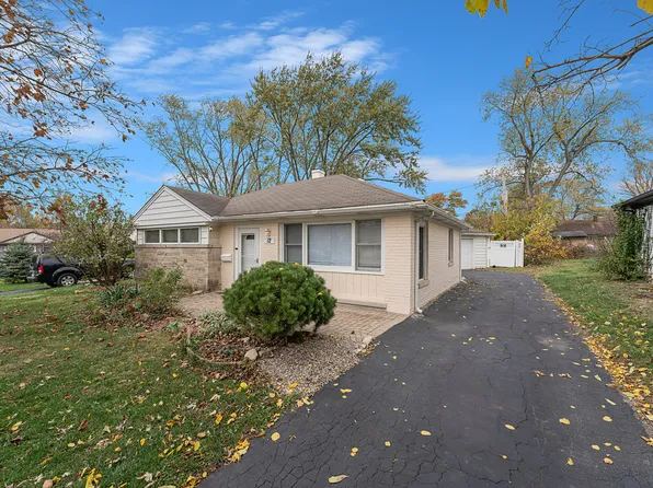 12 Marquette Pl, Park Forest, IL 60466