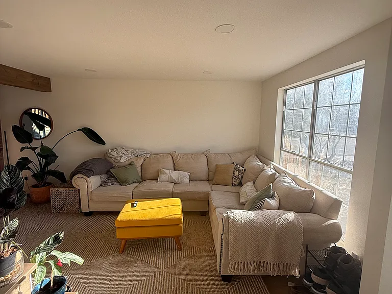 1200 Butterfield Ln — Photo 2