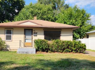 53 Maplelawn St SW, Wyoming, MI 49548